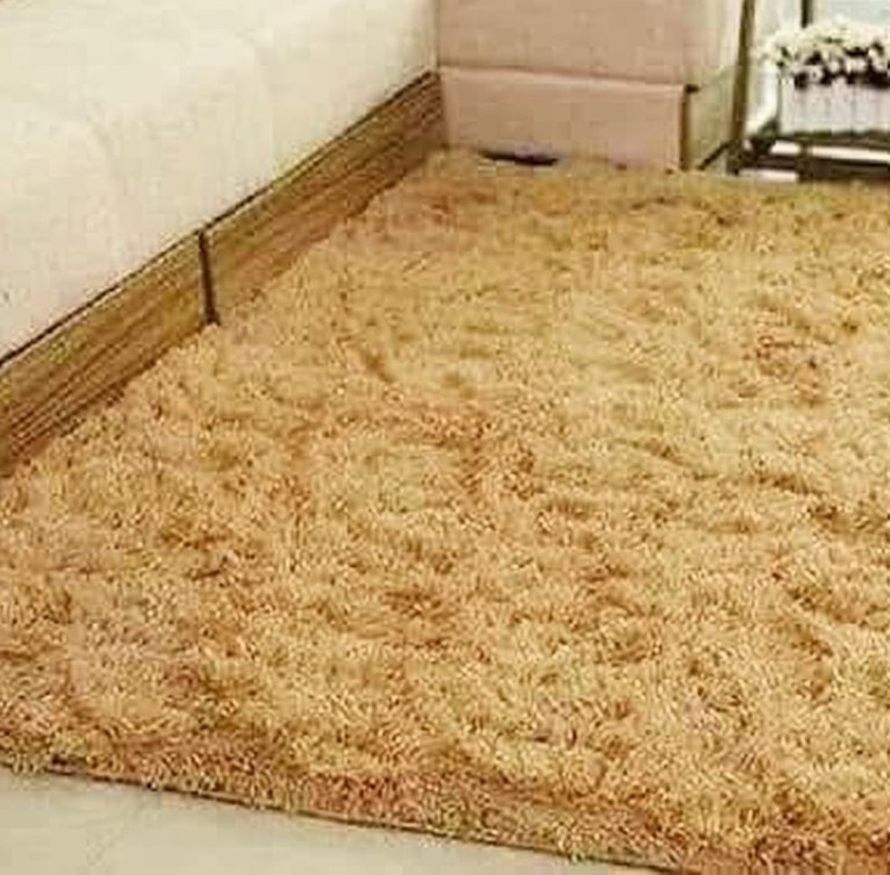 5*8 FLUFFY CARPET (LIGHT BROWN)